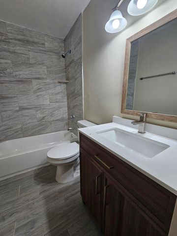 4827 Orleans Court A, West Palm Beach, FL 33415