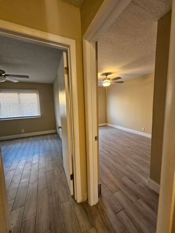 4827 Orleans Court A, West Palm Beach, FL 33415