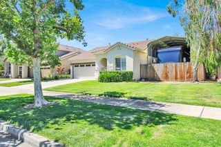 541 W Boesch Dr, Ripon, CA 95366