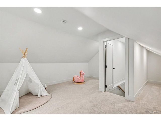 5645 W Virginia Ave, Lakewood, CO 80226