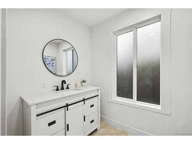 5645 W Virginia Ave, Lakewood, CO 80226