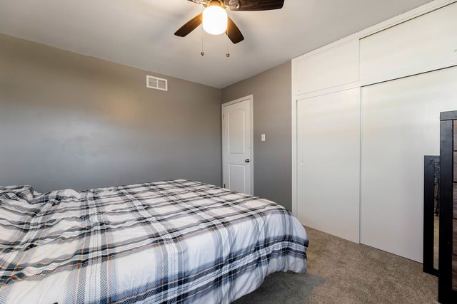 7712 S Oketo Avenue, Bridgeview, IL 60455