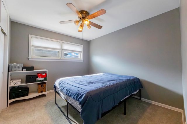 7712 S Oketo Avenue, Bridgeview, IL 60455