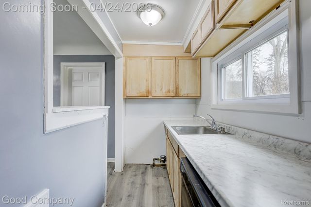 1377 Dorothea Road, Berkley, MI 48072