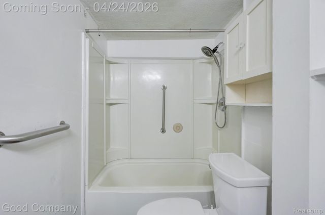 1377 Dorothea Road, Berkley, MI 48072