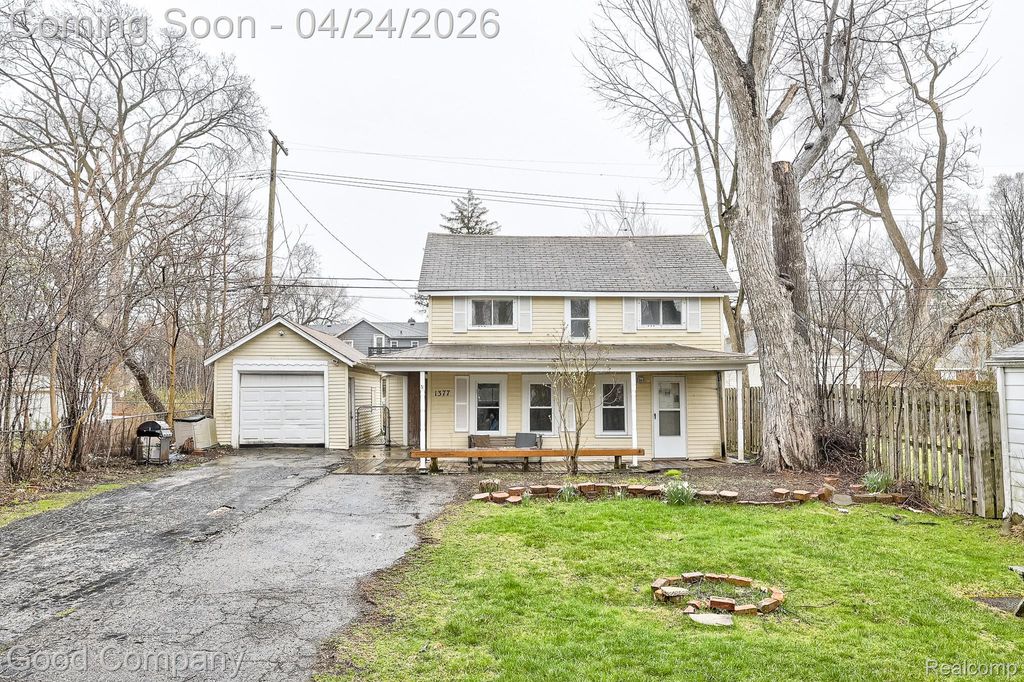 1377 Dorothea Road, Berkley, MI 48072