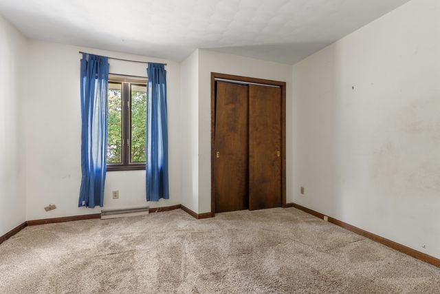 10295 Ray Drive, Roscoe, IL 61073