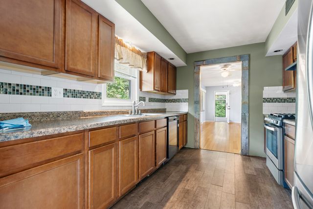 10295 Ray Drive, Roscoe, IL 61073