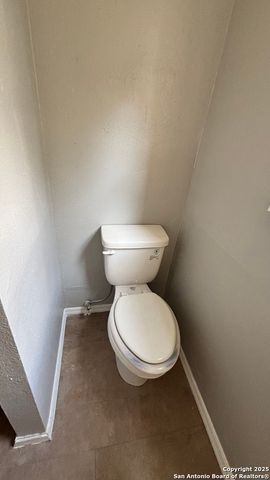 5602 Bienville Dr Apt C2, San Antonio, TX 78233