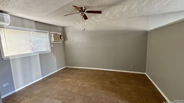 5602 Bienville Dr Apt C2, San Antonio, TX 78233