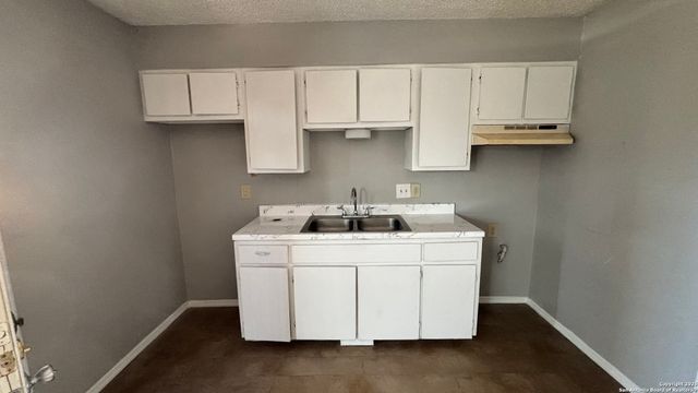 5602 Bienville Dr Apt C2, San Antonio, TX 78233