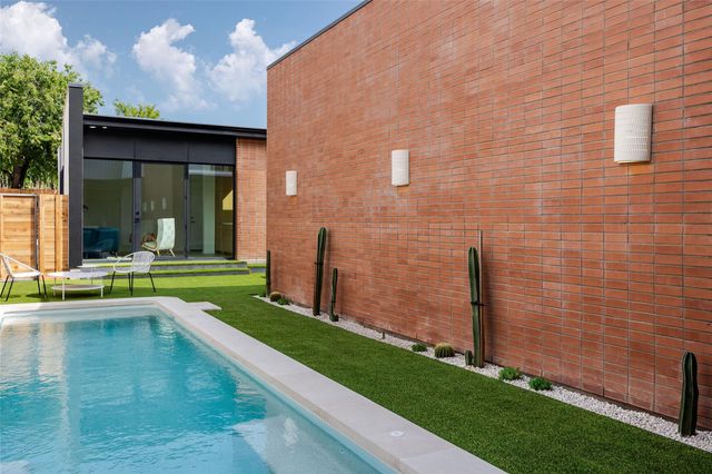 2112 Lawnmont Ave, Austin, TX 78756
