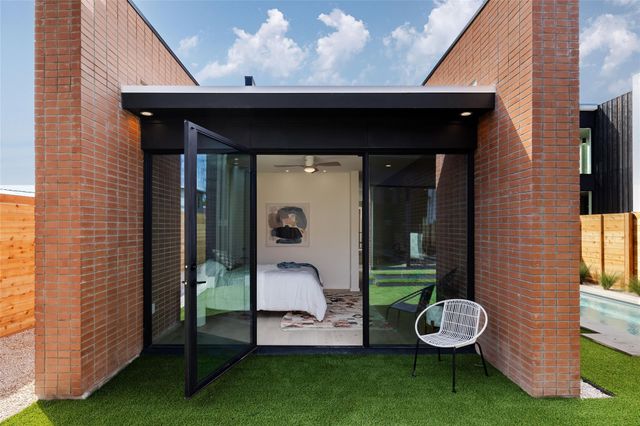 2112 Lawnmont Ave, Austin, TX 78756