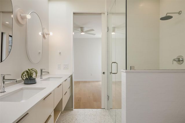 2112 Lawnmont Ave, Austin, TX 78756