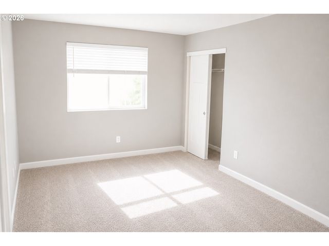 476 Sw 15TH Ave, Canby, OR 97013