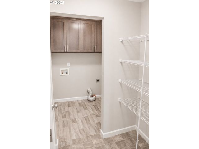 476 Sw 15TH Ave, Canby, OR 97013
