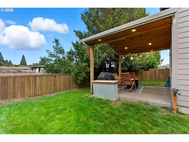 476 Sw 15TH Ave, Canby, OR 97013
