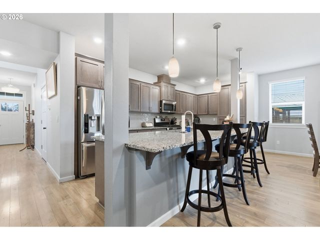 476 Sw 15TH Ave, Canby, OR 97013