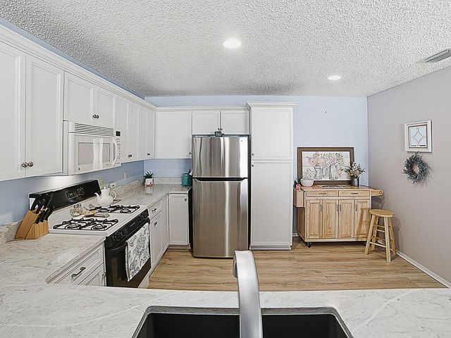 17385 SE 78TH DRAUGHTON COURT, The Villages, FL 32162