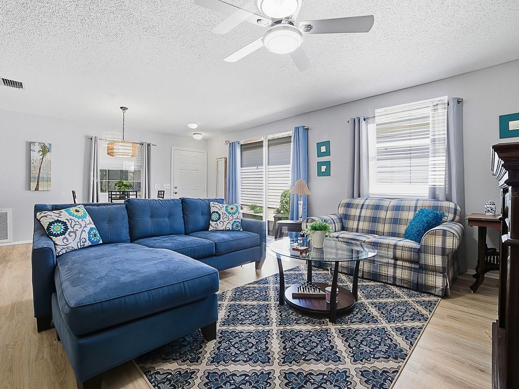 Image 11 of property listing at 17385 SE 78TH DRAUGHTON COURT, The Villages, FL 32162