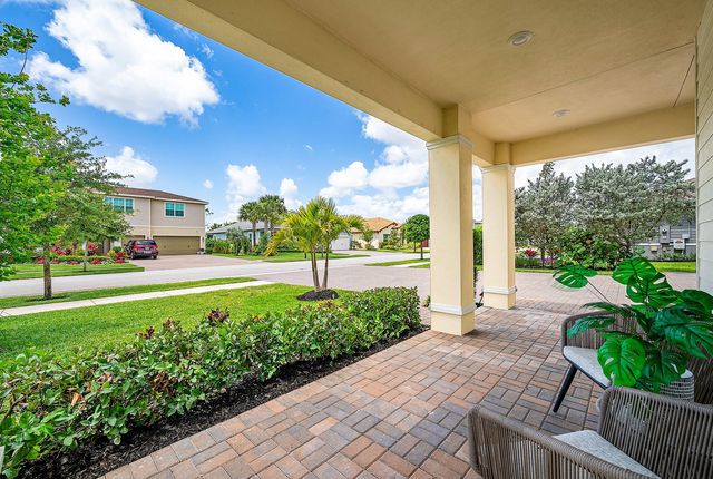 19323 Broad Shore Walk, Loxahatchee, FL 33470