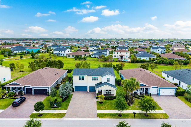 19323 Broad Shore Walk, Loxahatchee, FL 33470