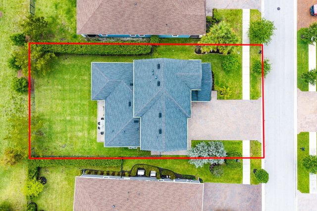 19323 Broad Shore Walk, Loxahatchee, FL 33470