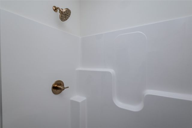 1207 S 92nd Street, West Des Moines, IA 50266