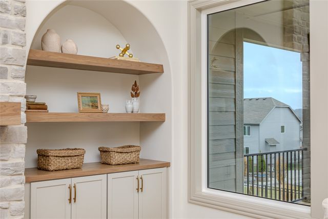 1207 S 92nd Street, West Des Moines, IA 50266