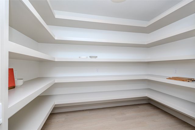 1207 S 92nd Street, West Des Moines, IA 50266