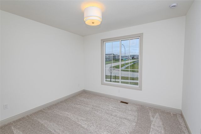 1207 S 92nd Street, West Des Moines, IA 50266