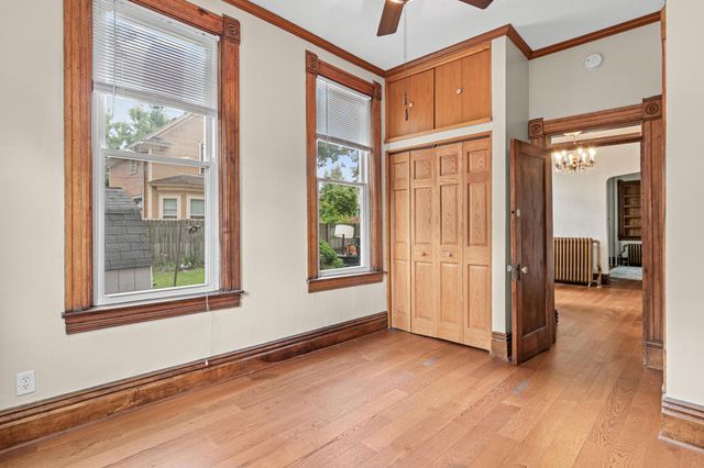 228 Victoria Street N, Saint Paul, MN 55104