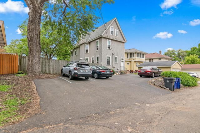 228 Victoria Street N, Saint Paul, MN 55104