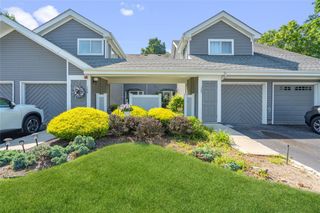 365 Seabreeze Court, Moriches, NY 11955