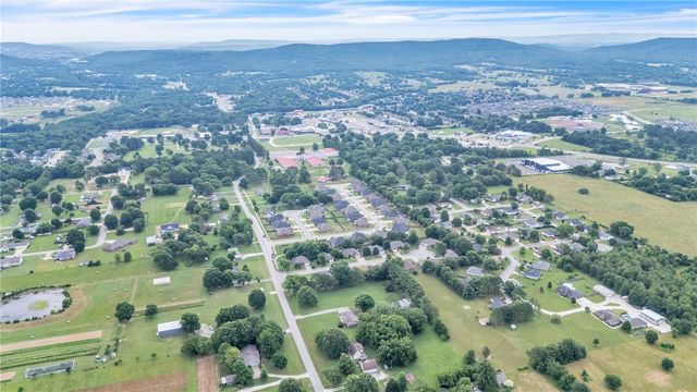 455 Payton Place, Farmington, AR 72730