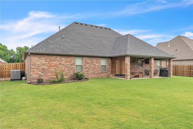 455 Payton Place, Farmington, AR 72730