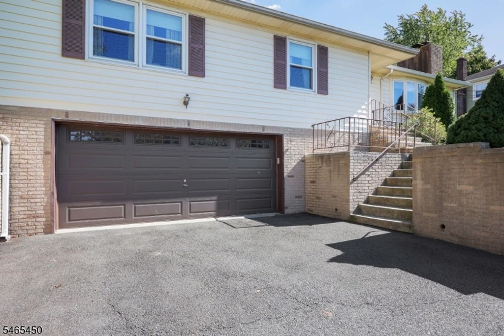 1 Longfellow Ln, Clark Twp., NJ 07066 — photo 4