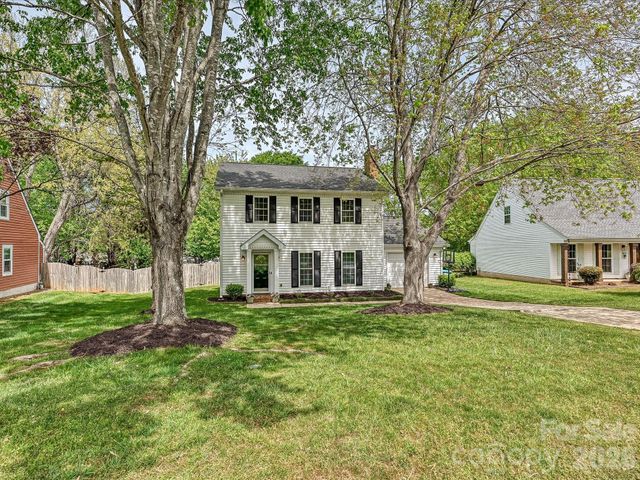 1616 English Knoll Drive, Matthews, NC 28105