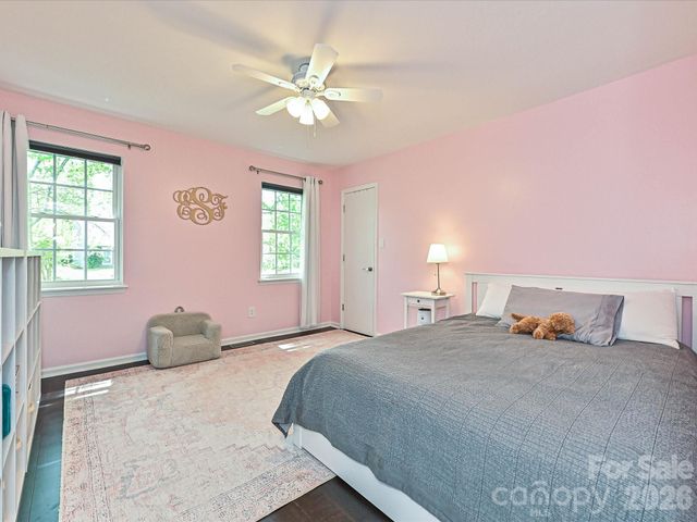 1616 English Knoll Drive, Matthews, NC 28105