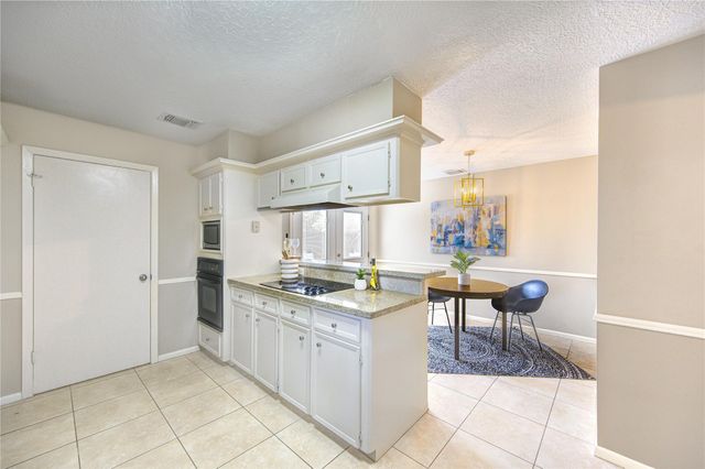 2238 Hickory Lawn Drive, Houston, TX 77077