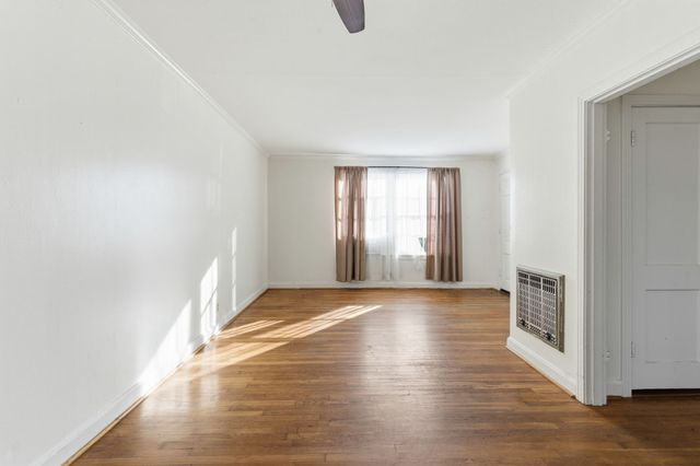 5562 Knob Rd, Nashville, TN 37209