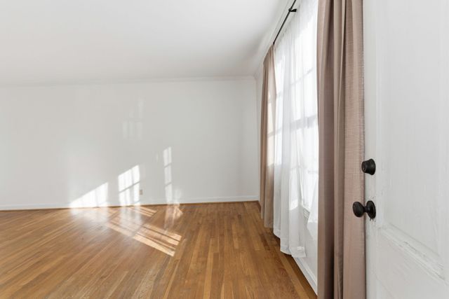 5562 Knob Rd, Nashville, TN 37209