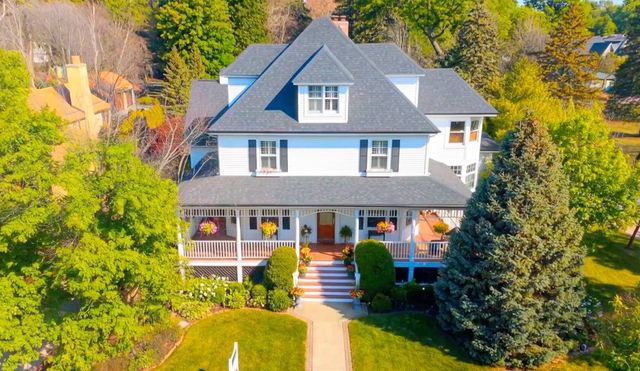 300 E Euclid Avenue, Arlington Heights, IL 60004
