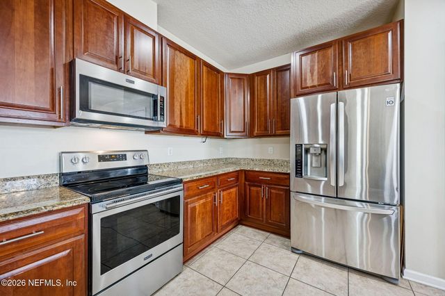 77049 ANDORA Drive, Yulee, FL 32097