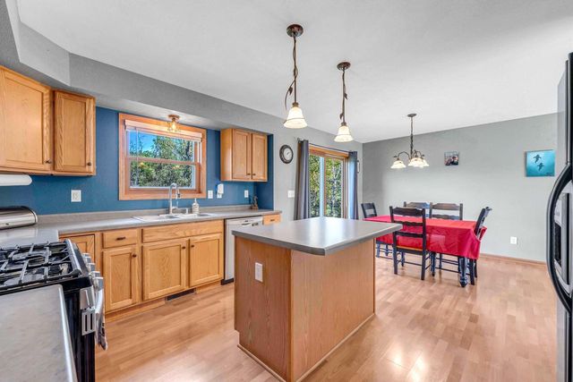 W6860 Wood AVENUE, Delavan, WI 53115