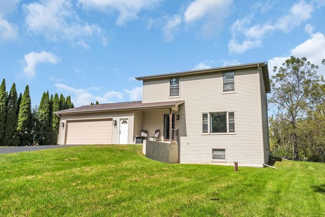 W6860 Wood AVENUE, Delavan, WI 53115