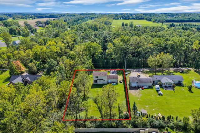 W6860 Wood AVENUE, Delavan, WI 53115