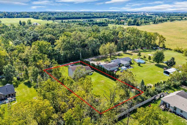 W6860 Wood AVENUE, Delavan, WI 53115