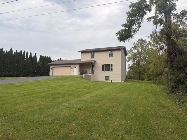 W6860 Wood AVENUE, Delavan, WI 53115
