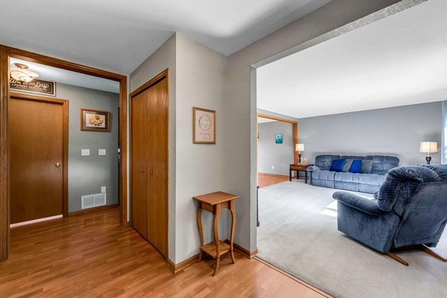 W6860 Wood AVENUE, Delavan, WI 53115